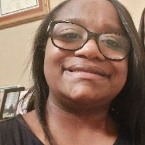 Meet your Posher, Nadia